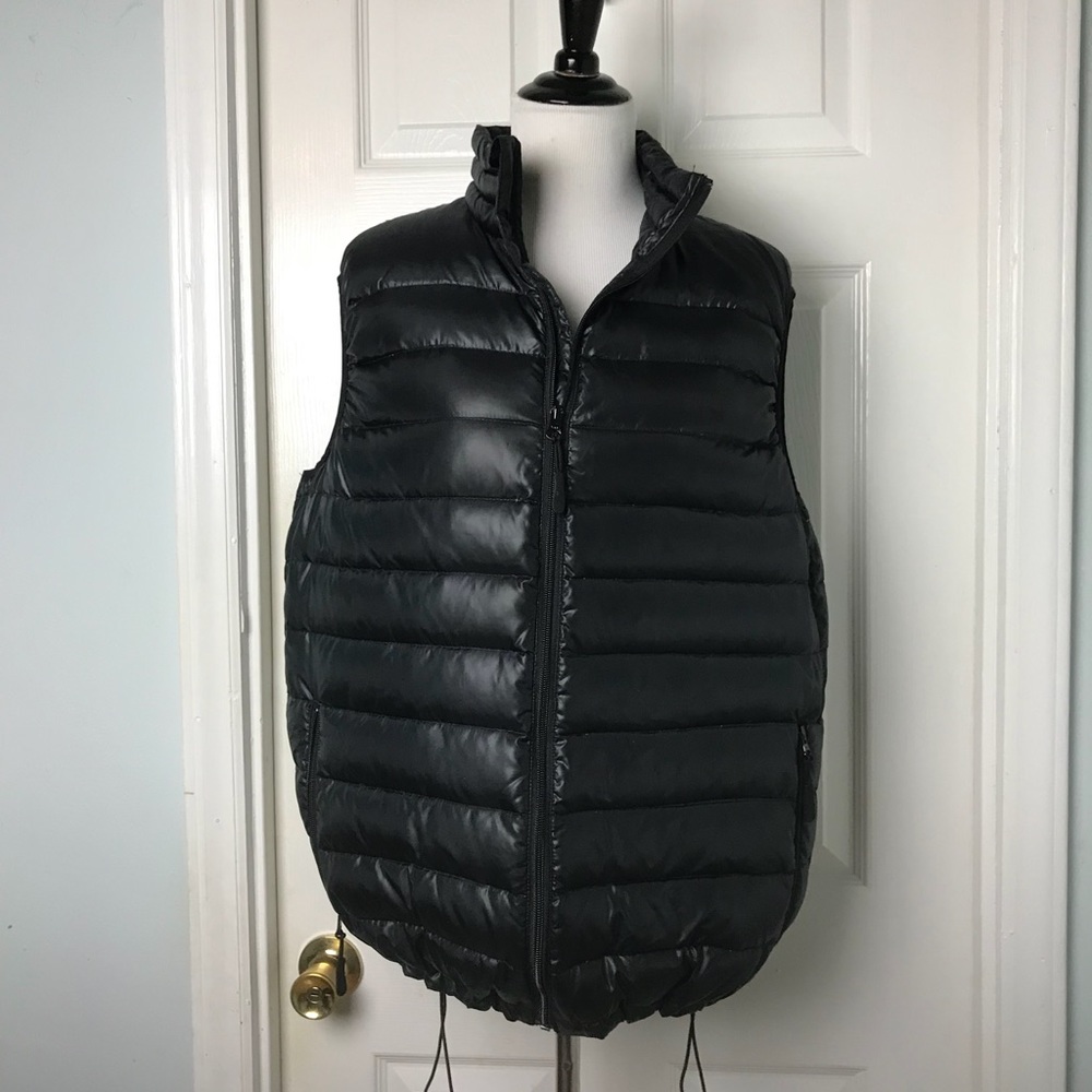 Lightweight Down & Feather Puffer Vest. Size L